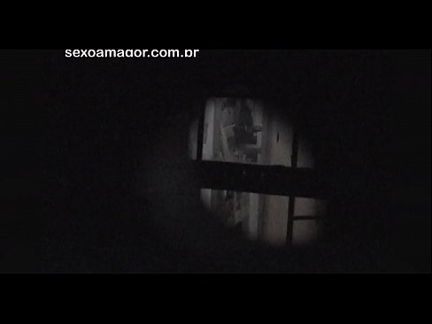 ❤️ Ξανθιά κοπέλα βιντεοσκοπήθηκε κρυφά από ηδονοβλεψία της γειτονιάς κρυμμένο πίσω από κούφια τούβλα ️❌ Πορνό βίντεο ❌️❤